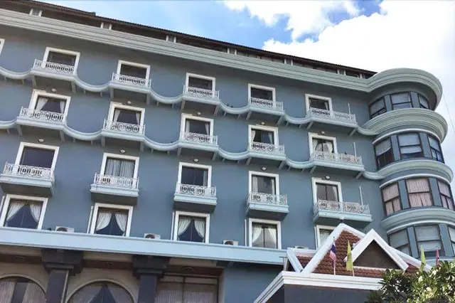 Lom Sak Nattirat Hotel