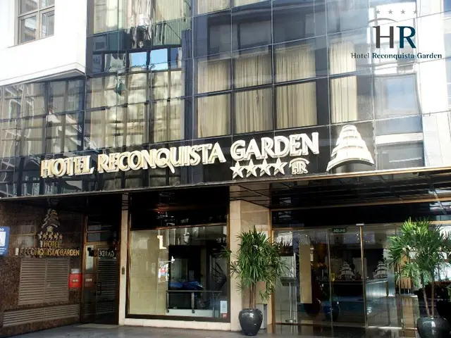 HR Esmeralda Luxor Hotel