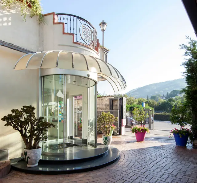 Andris Hotel