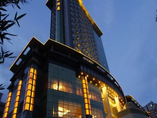 Asta Hotel