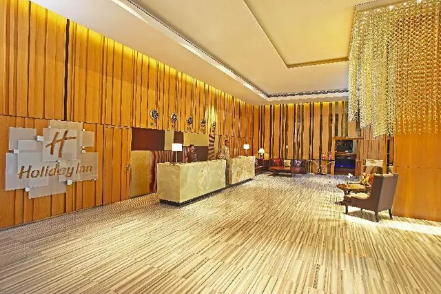 Holiday Inn Hotel New Delhi Noida Mayur