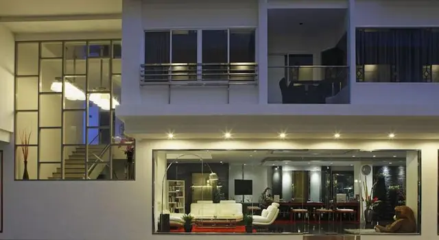 Grand Sunset Hotel