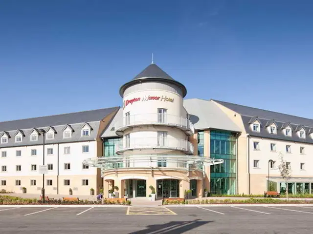 Drayton Manor Hotel