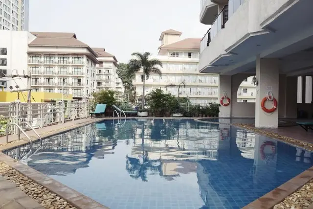 Mike Beach Resort