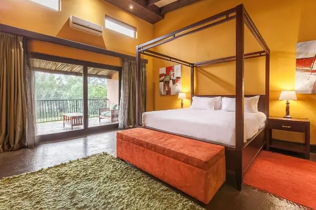 Riverstone Lodge