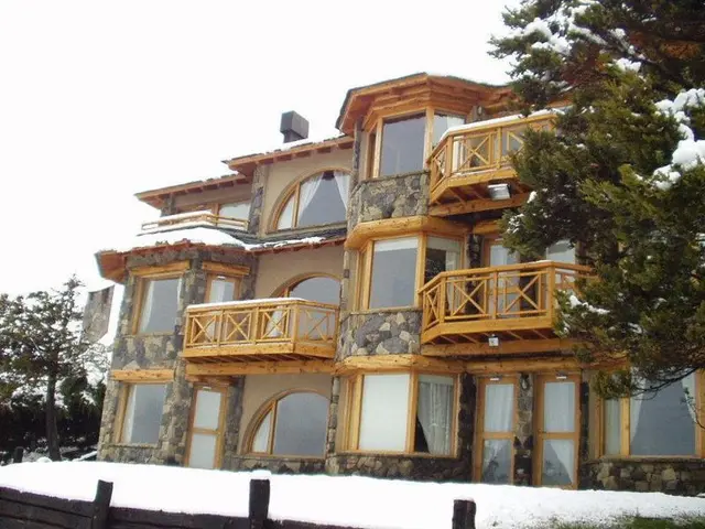 Lirolay Suites