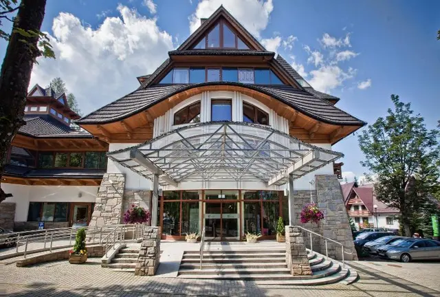 Crocus Hotel