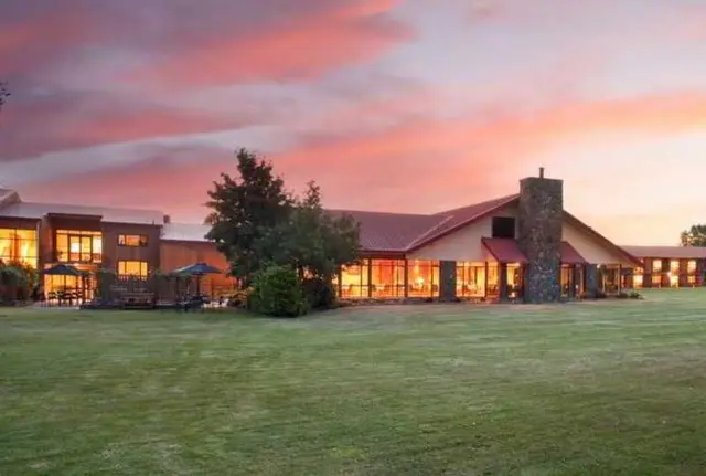 Mackenzie Country Hotel