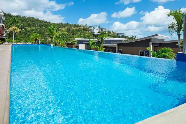 Azure Sea Airlie Beach Resort