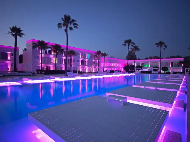 So White Beach Resort