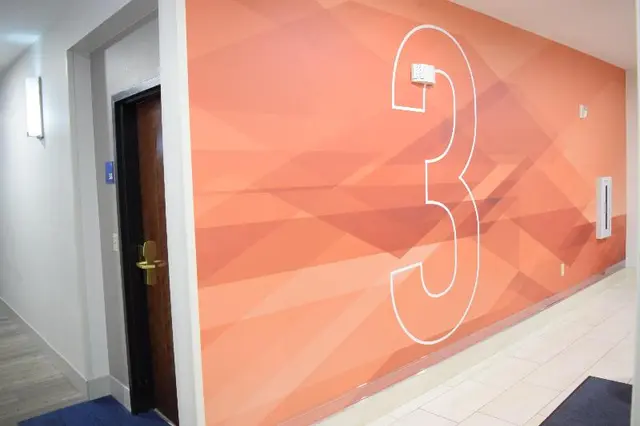Holiday Inn Express & Suites Pensacola