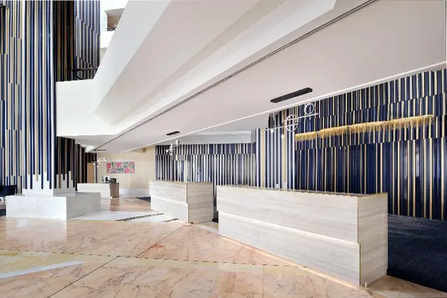 Crowne Plaza Deira