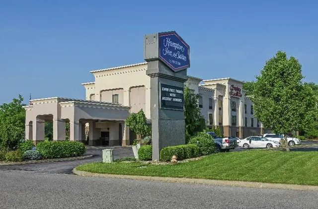 Hampton Inn & Suites Youngstown-Canfield