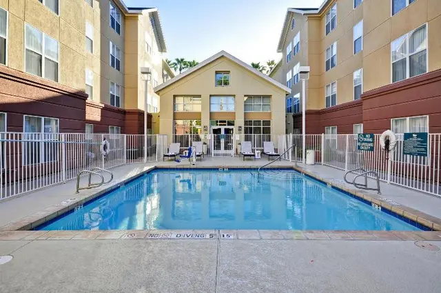 Homewood Suites by Hilton Phoenix-Biltmore