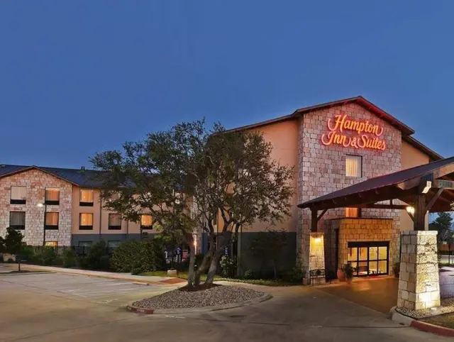 Hampton Inn & Suites Austin Lakeway
