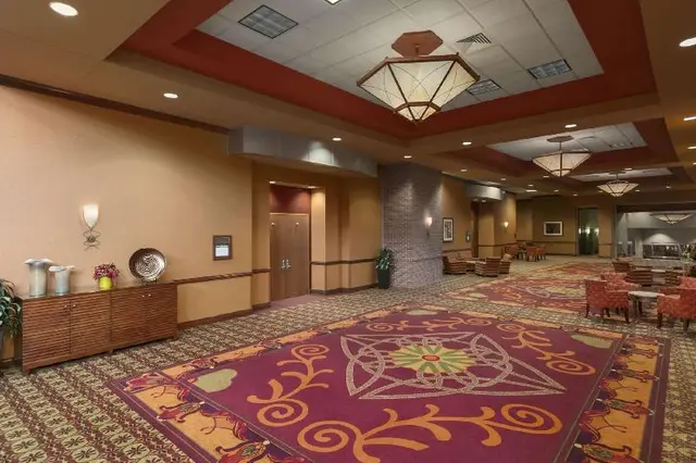 Embassy Suites by Hilton Omaha La Vista Conf Ctr