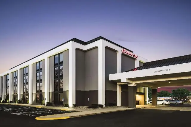 Hampton Inn West Springfield
