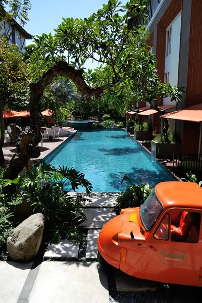 Harris Hotel & Residences Sunset Road