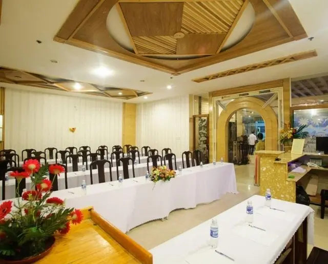 TRIIP Boss Palace