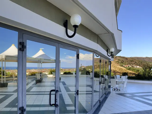 Mirabeau Park Hotel