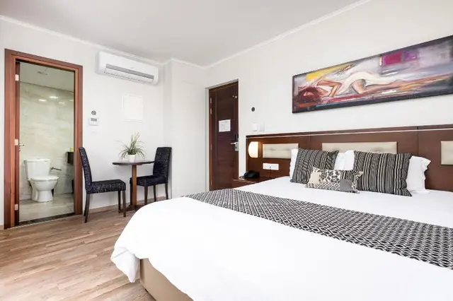 Livadhiotis City Hotel