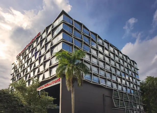 Travelodge Harbourfront