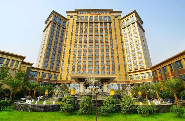 Wyndham Grand Plaza Royale Palace Chengdu