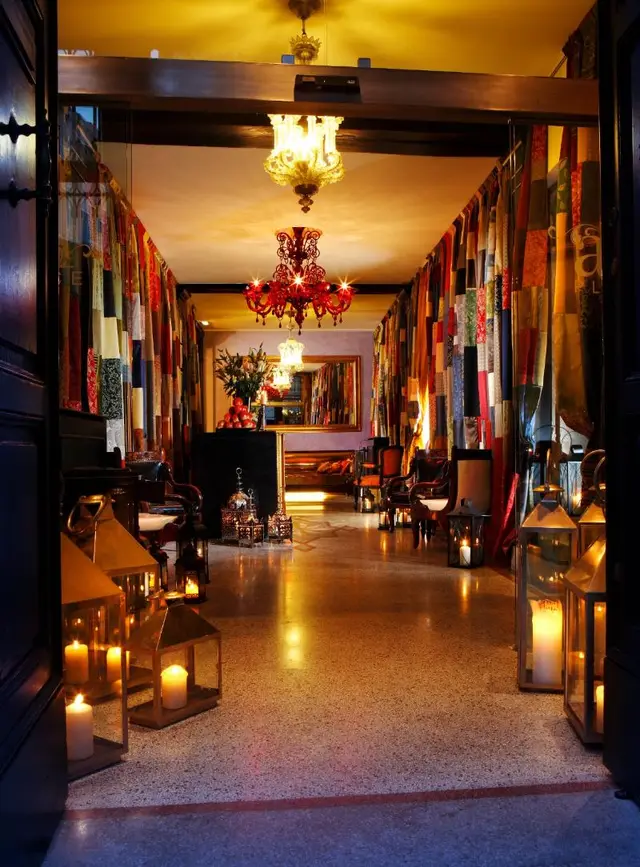 AD Place Venice