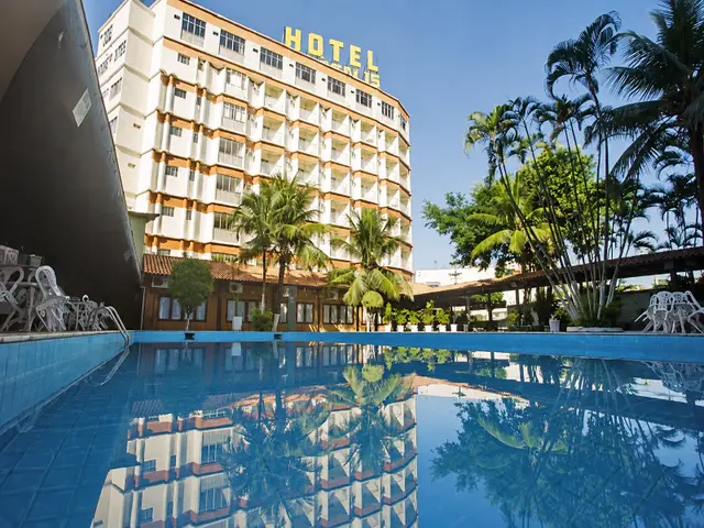 Acropolis Marina Hotel
