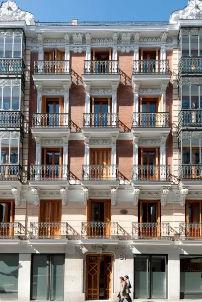 Eric Vokel Madrid Suites
