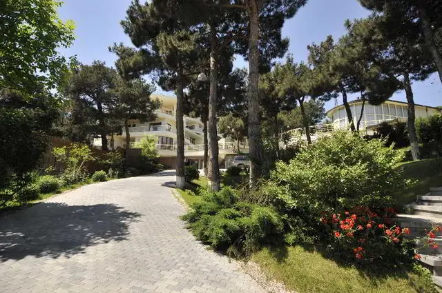Beaumonde Garden