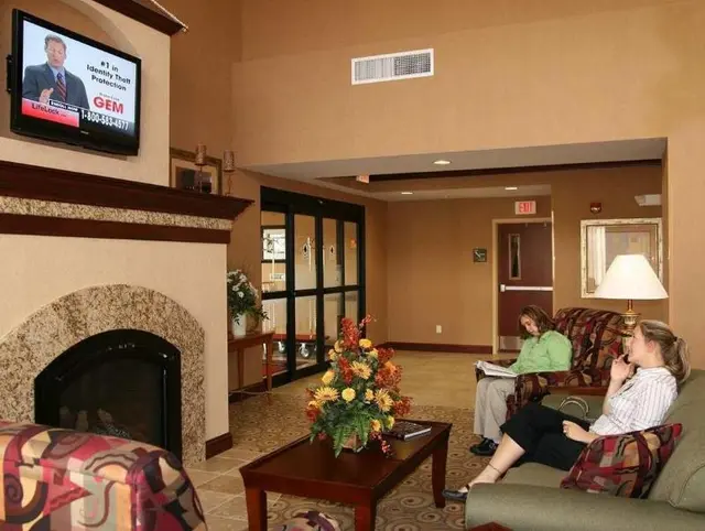 Hampton Inn & Suites Alexandria