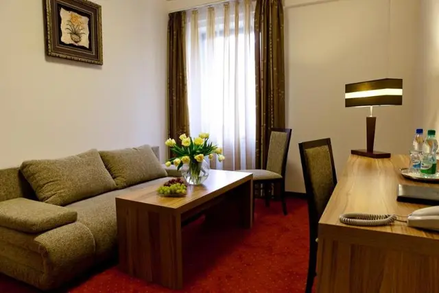 Duet Hotel