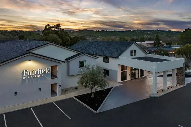 Best Western Plus Colony Inn