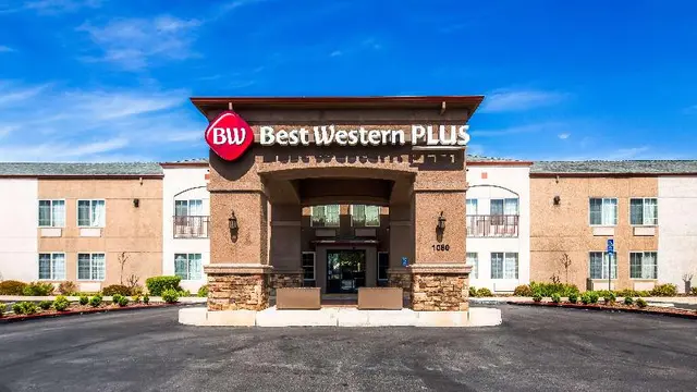 Best Western Plus Twin View Inn & Suites