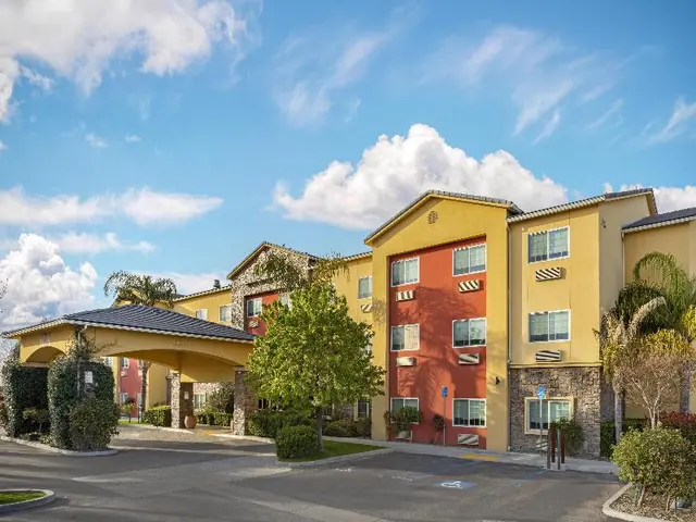 Best Western Plus Wasco Inn & Suites