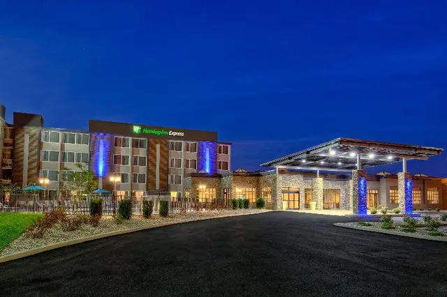 Holiday Inn Express Louisville Airport Expo Center