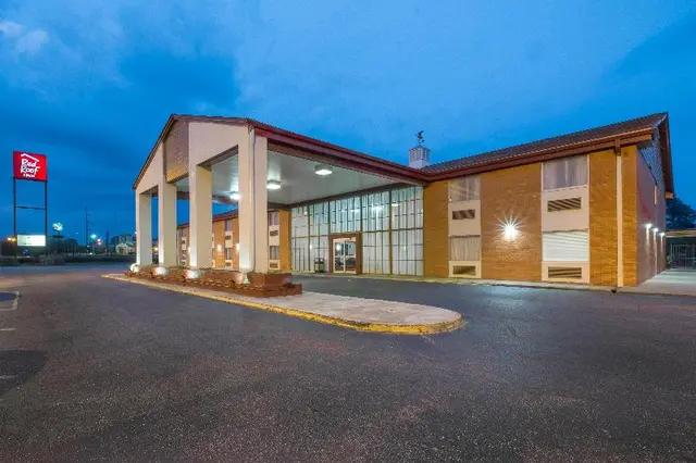 Red Roof Inn Meridian