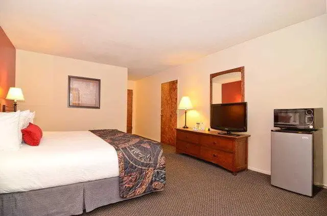 Best Western Plus Kwataqnuk Resort