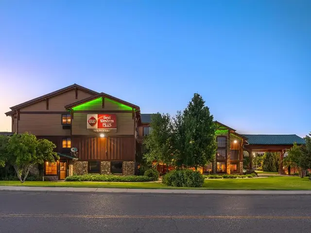 Best Western Plus Kelly Inn & Suites