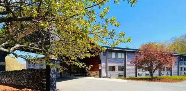 A Hotel Inn Sunapee