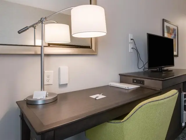 Hampton Inn White House