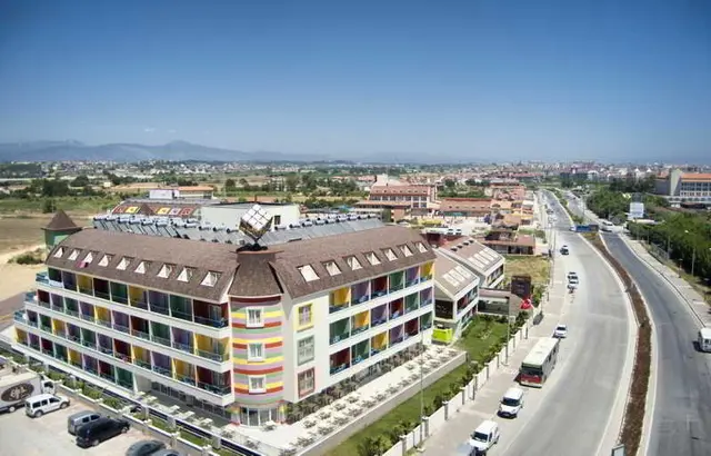 Side Win Hotel & Spa