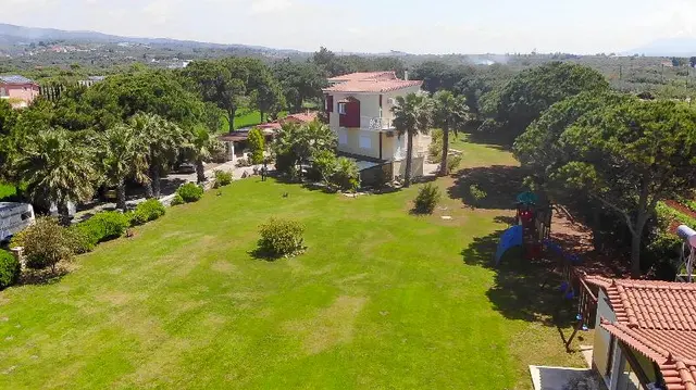 Irida Resort Suites