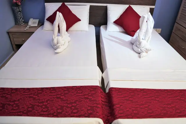 Elite Beach Inn
