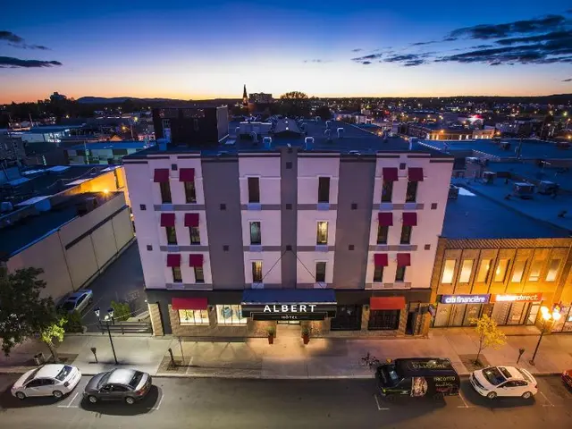 Best Western Plus Hotel Albert Rouyn-Noranda