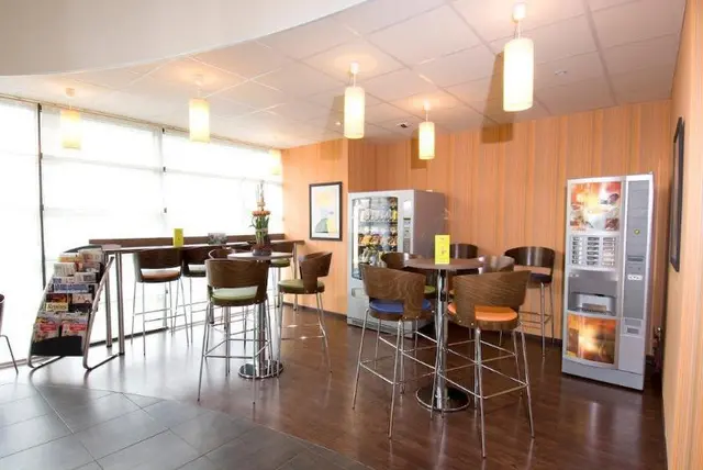 Suite Home Saran