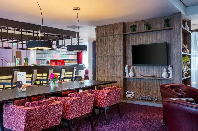Holiday Inn Express Amsterdam-Sloterdijk Station