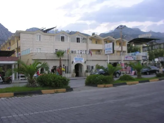 More Hotel