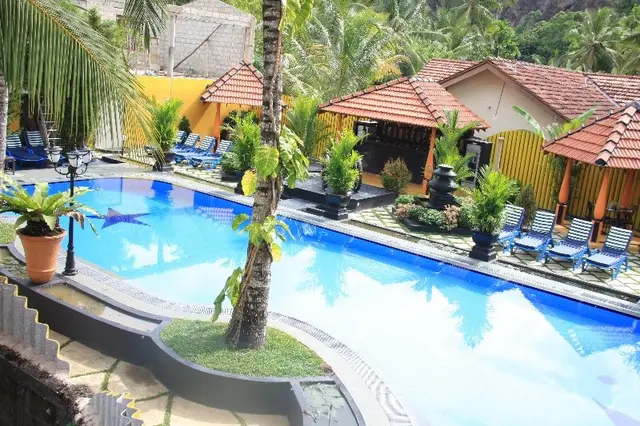 Hotel Flower Garden